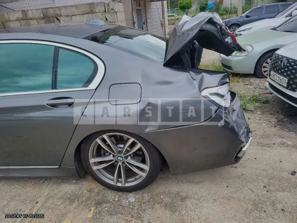 Photo 2 of 9: 2019 BMW 740d xDrive WLTP, VIN WBA7C6102KB383919 — Korean insurance auction