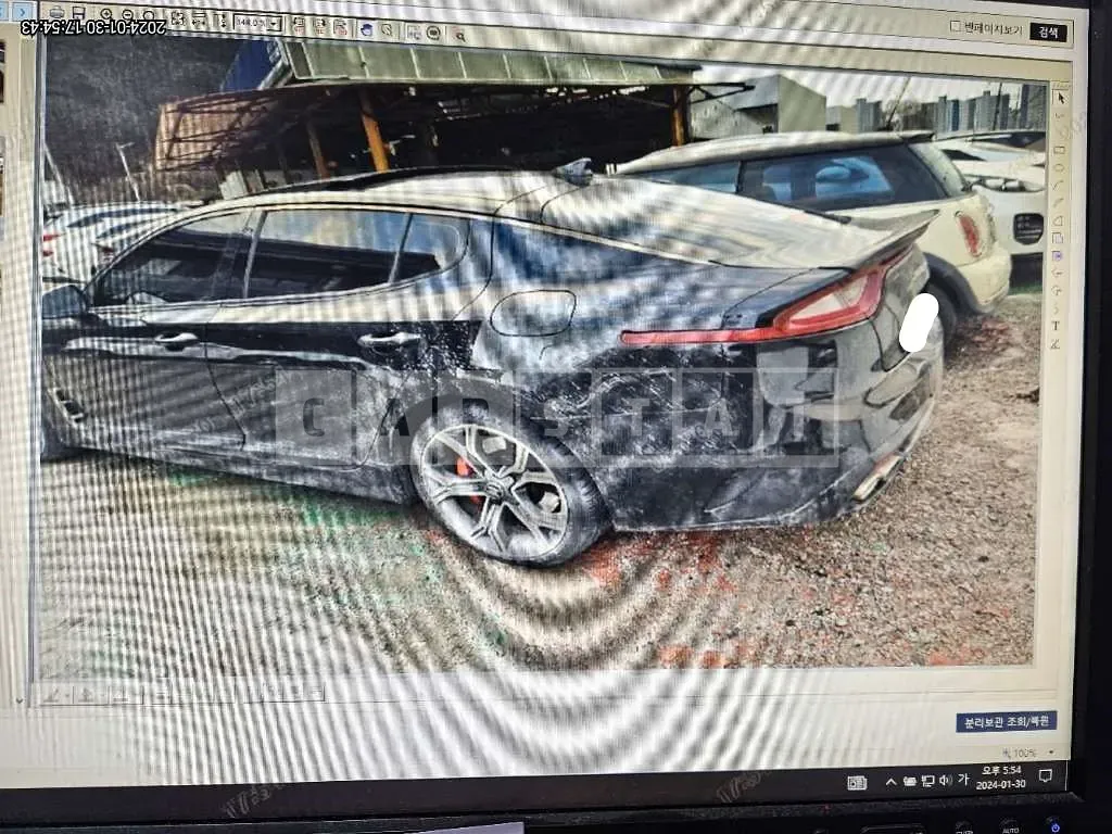 Photo 2 of 9: 2018 Kia Stinger, VIN KNAE751CDJS030923 — Korean insurance auction