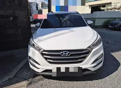 Photo 1 of 30: 2015 Hyundai Tucson TL — Korean insurance auction