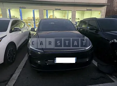 Photo 1 of 13: 2025 Tesla Model Y LongRange, VIN LRWYGCEK7SC226125 — Korean insurance auction