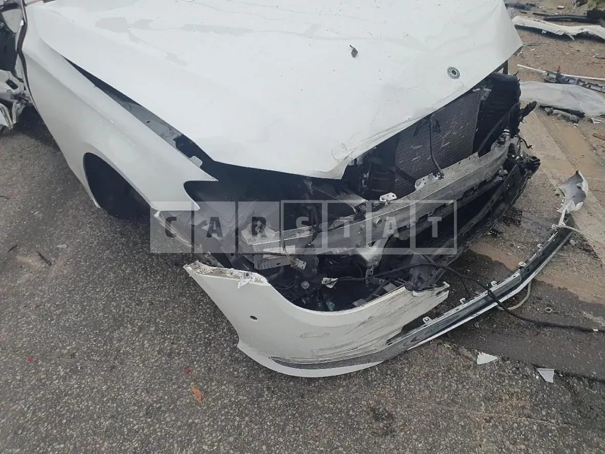 Photo 2 of 6: 2021 Mercedes-Benz E220 d 4Matic — Korean insurance auction