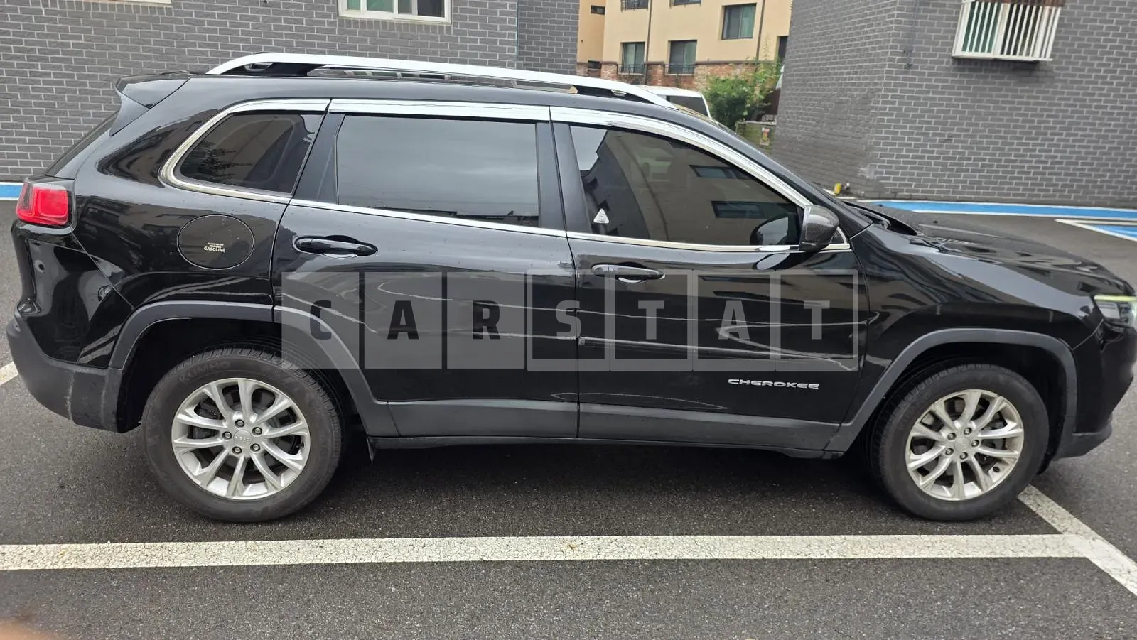 Photo 2 of 4: 2018 Jeep Zip Cherokee 2.4 AWD, VIN 1C4PJMCB6KD156877 — Korean insurance auction