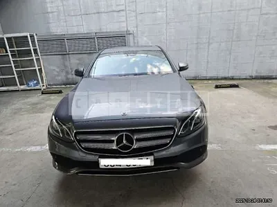 Photo 1 of 21: 2018 Mercedes-Benz E 200 — Korean insurance auction