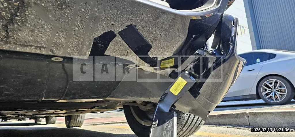 Photo 2 of 35: 2021 BMW X4 xDrive20i — Korean insurance auction