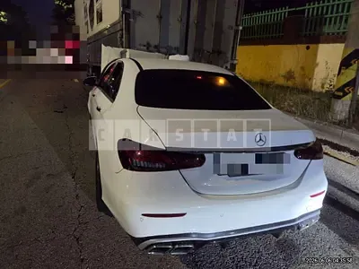Photo 1 of 8: 2017 Mercedes-Benz E220 d 4Matic — Korean insurance auction