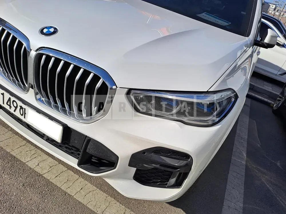 Photo 2 of 18: 2022 BMW X5 xDrive30d, VIN WBAJU8109N9M14156 — Korean insurance auction