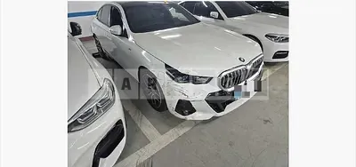 Photo 1 of 36: 2024 BMW 520i — Korean insurance auction