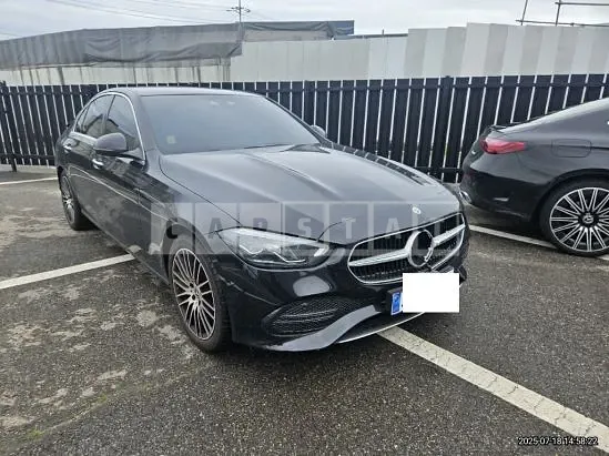 Photo 2 of 50: 2024 Mercedes-Benz C300 4Matic — Korean insurance auction