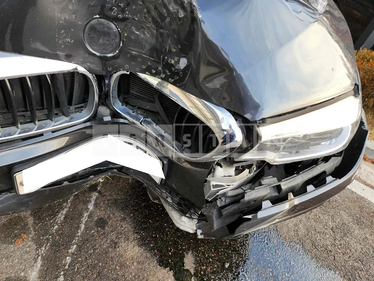 Photo 2 of 48: 2018 BMW 520d xDrive, VIN WBAJC5104JWE55407 — Korean insurance auction