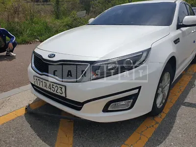 Photo 1 of 11: 2015 Kia K5 — Korean insurance auction