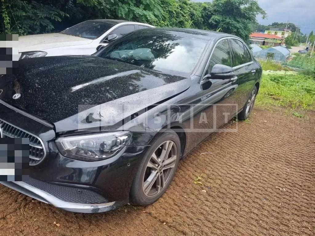 Photo 2 of 21: 2022 Mercedes-Benz E350 4Matic — Korean insurance auction