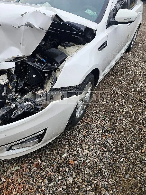 Photo 2 of 9: 2015 Kia K5 LPI 2.0 — Korean insurance auction