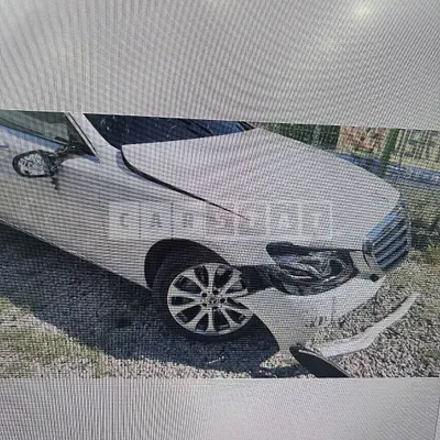 Photo 1 of 13: 2019 Mercedes-Benz E 300 — Korean insurance auction