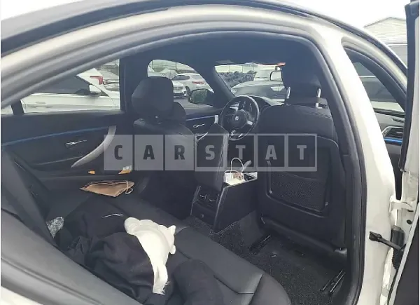 Photo 2 of 12: 2017 BMW 320i — Korean insurance auction