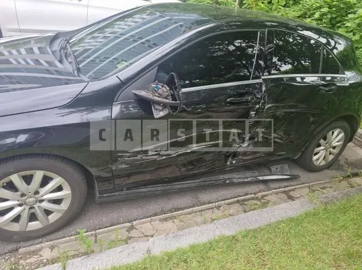Photo 2 of 9: 2016 Mercedes-Benz A200 — Korean insurance auction