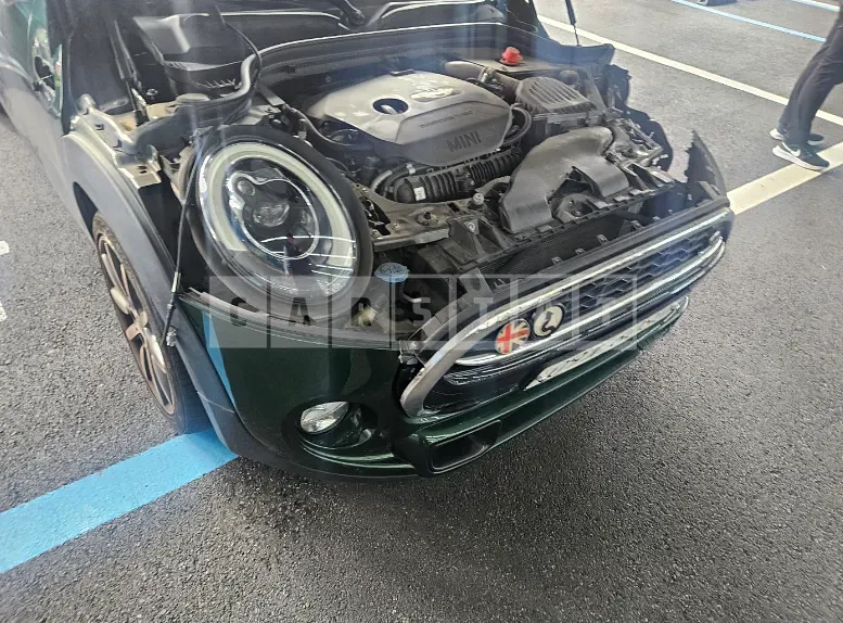 Photo 2 of 21: 2018 MINI Cooper S Convertible — Korean insurance auction
