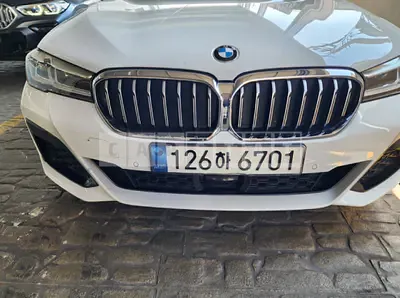 Photo 1 of 10: 2022 BMW 523d — Korean insurance auction