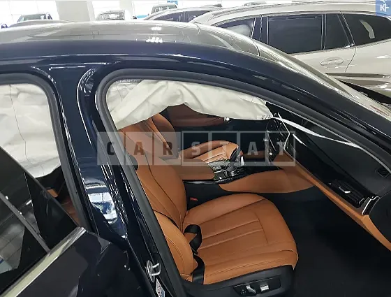 Photo 2 of 11: 2019 BMW 520i Luxury, VIN WBAJK7103KBP74172 — Korean insurance auction