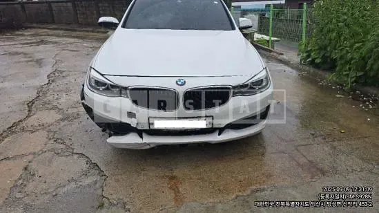Photo 2 of 36: 2016 BMW 320d xDrive Gran Turismo — Korean insurance auction