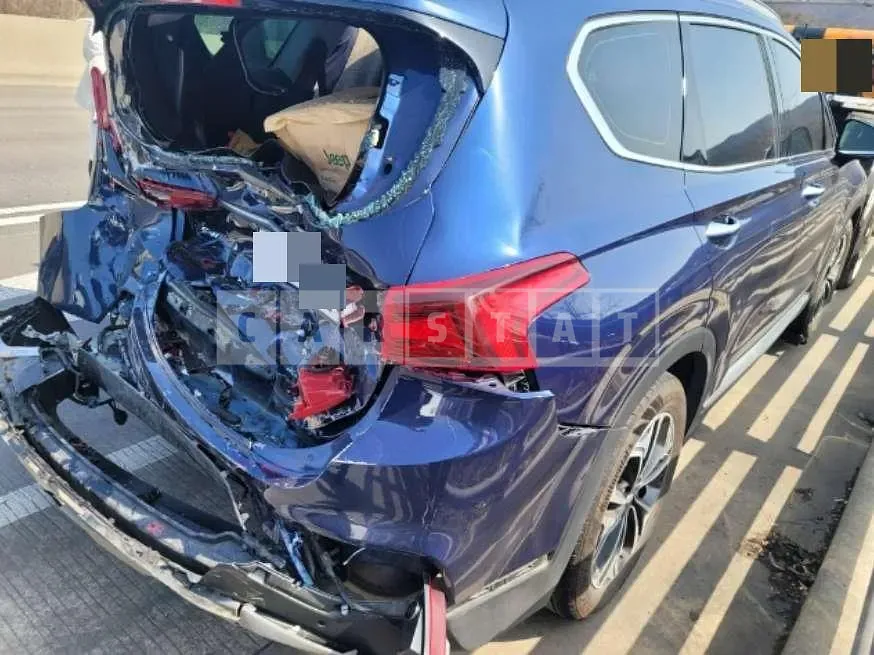 Photo 2 of 7: 2019 Hyundai Santa Fe TM Gasoline — Korean insurance auction