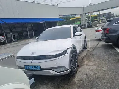 Photo 1 of 15: 2022 Hyundai Modern Ionic 5 — Korean insurance auction