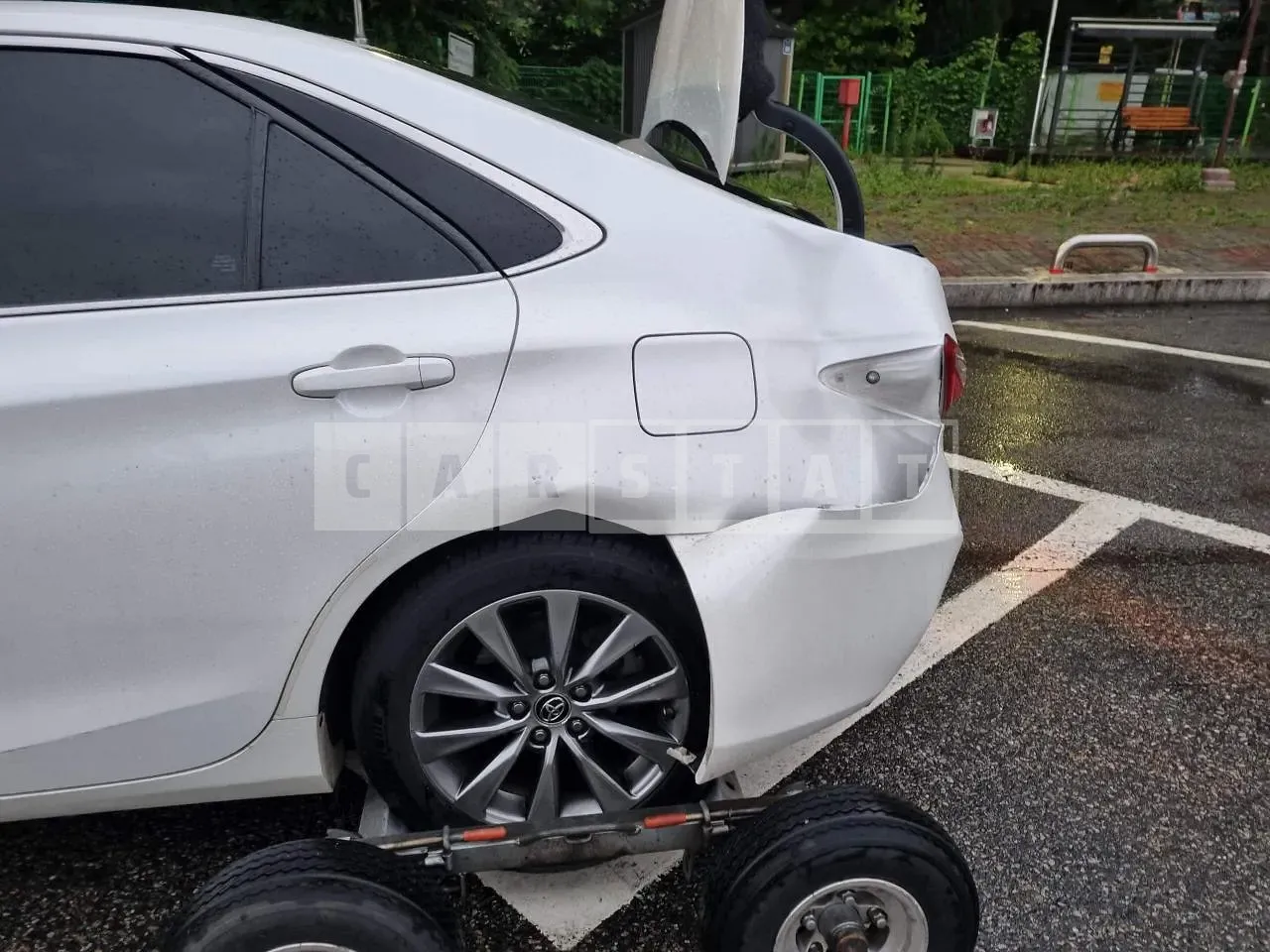 Photo 2 of 5: 2015 Toyota Camry, VIN 4T1BF1FKXFU911567 — Korean insurance auction