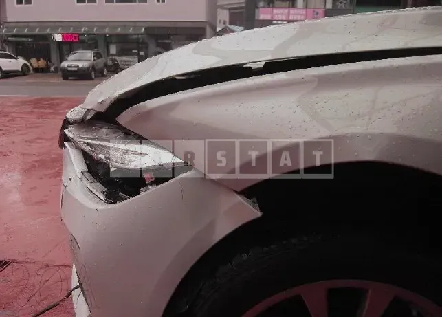 Photo 2 of 9: 2018 BMW 320d, VIN WBA8C5107JA074031 — Korean insurance auction