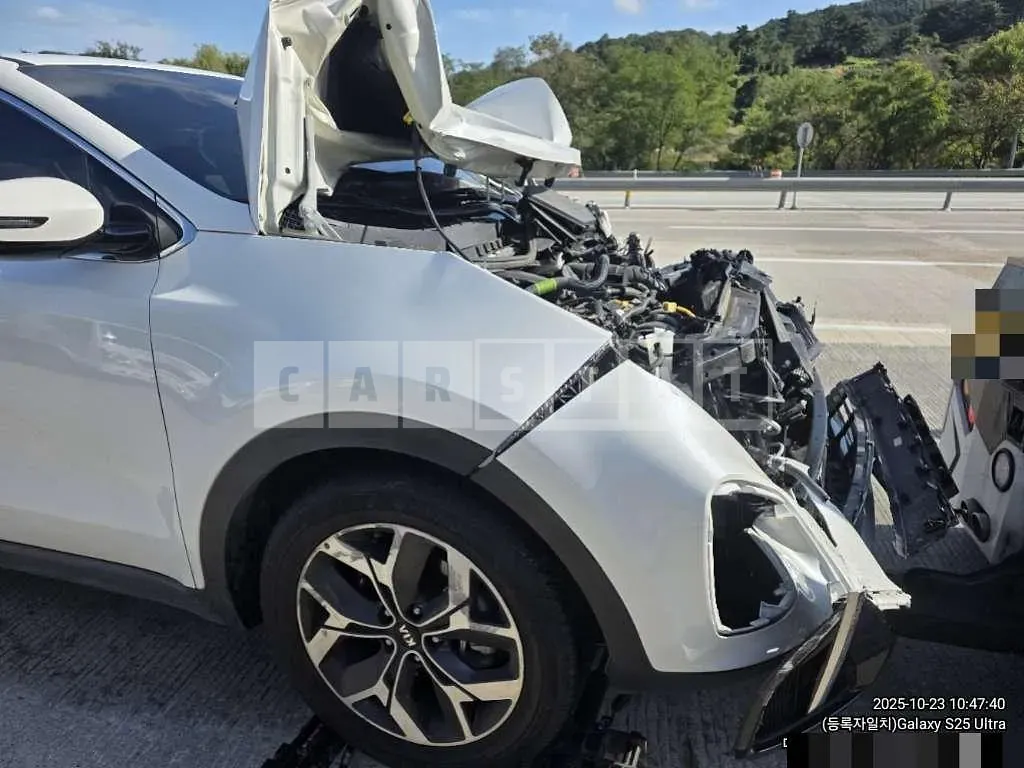 Photo 2 of 7: 2019 Kia Sportage — Korean insurance auction