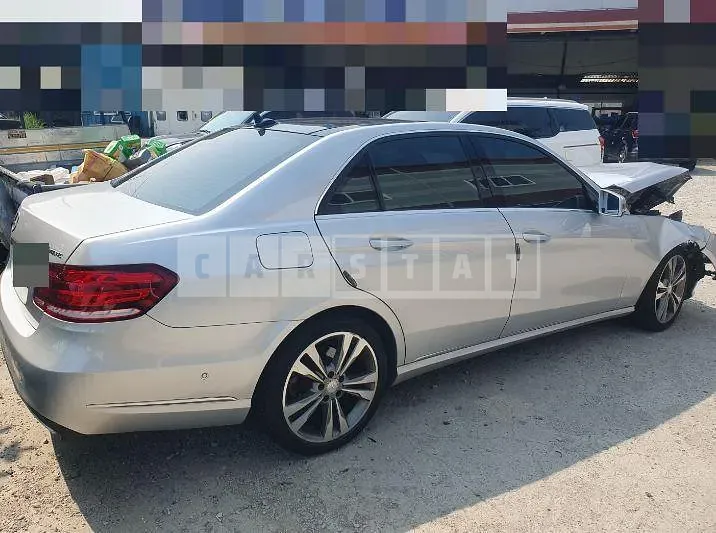 Photo 2 of 9: 2016 Mercedes-Benz E300 4Matic — Korean insurance auction