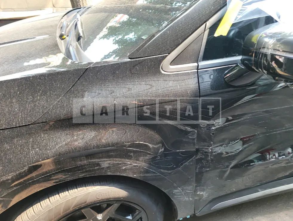 Photo 2 of 27: 2024 Kia Carnival — Korean insurance auction