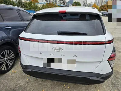 Photo 1 of 15: 2023 Hyundai Kona Hybrid, VIN KMHHB811GPU028782 — Korean insurance auction