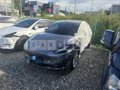 Photo 1 of 5: 2022 Tesla Model Y Long Range — Korean insurance auction
