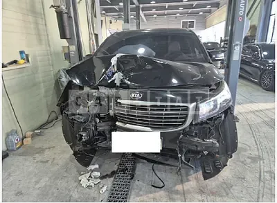 Photo 1 of 21: 2018 Kia Carnival, VIN KNAMC81ABJS431756 — Korean insurance auction