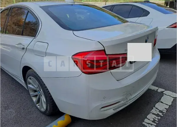 Photo 2 of 9: 2017 BMW 320i, VIN WBA8A9108HK823176 — Korean insurance auction