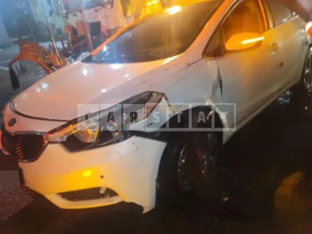 Photo 2 of 6: 2015 Kia K3 1.6 — Korean insurance auction