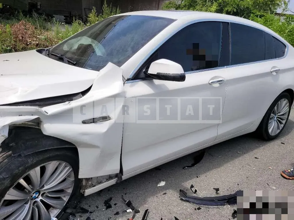 Photo 2 of 7: 2016 BMW Gran Turismo — Korean insurance auction