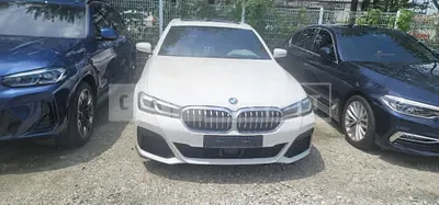 Photo 1 of 12: 2022 BMW 520i — Korean insurance auction
