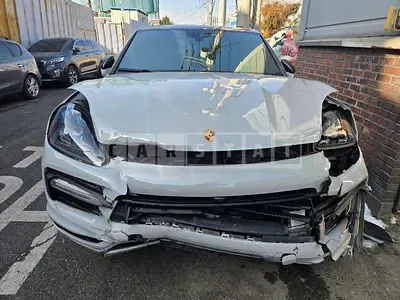 2020 Porsche Cayenne COUPE (5-seater)