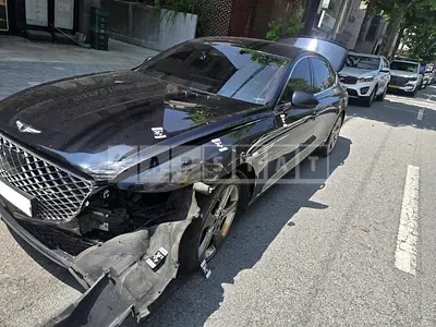 Photo 1 of 12: 2020 Genesis G80, VIN KMTGC41DDMU005760 — Korean insurance auction