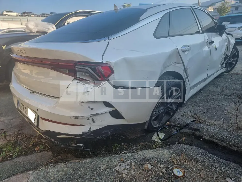 Photo 2 of 15: 2022 Kia K5, VIN KNAG241ABPA203314 — Korean insurance auction