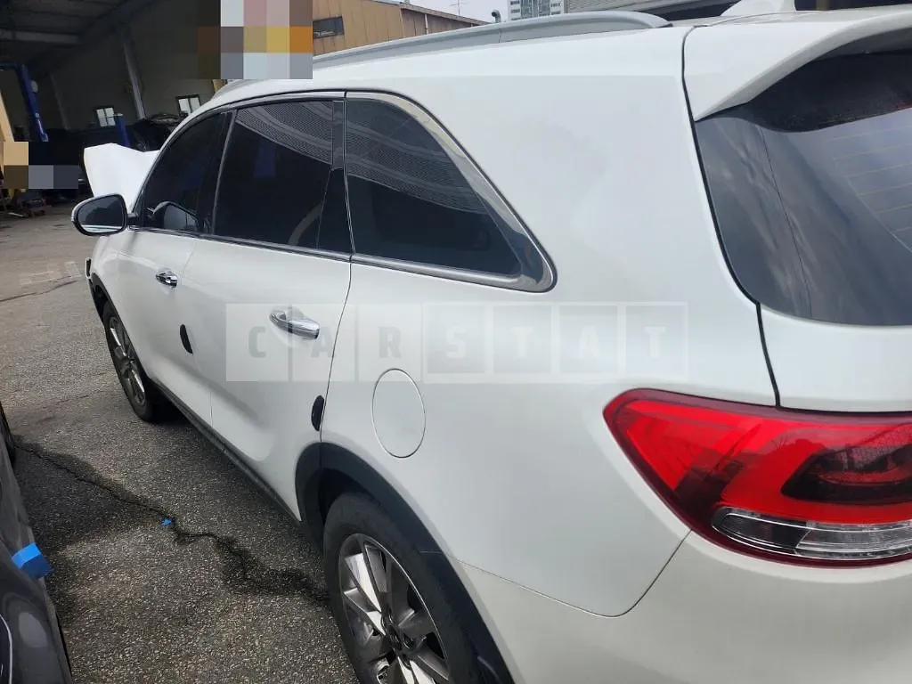 Photo 2 of 10: 2016 Kia Sorento 2.0 Diesel — Korean insurance auction