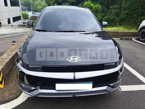 Photo 2 of 28: 2022 Hyundai Modern Ionic 5 — Korean insurance auction