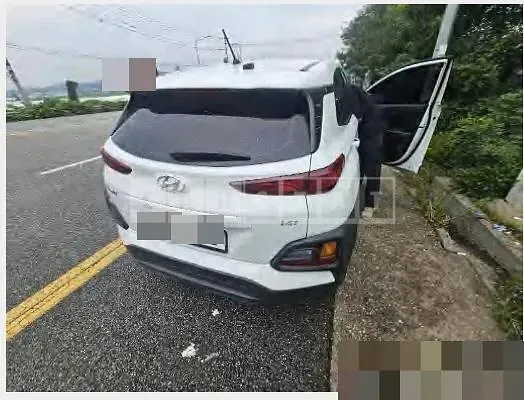 Photo 2 of 8: 2018 Hyundai Kona — Korean insurance auction