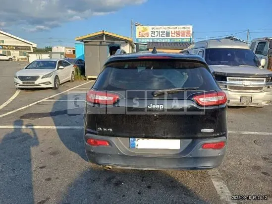 Photo 2 of 7: 2018 Jeep Zip Cherokee 2.4 — Korean insurance auction