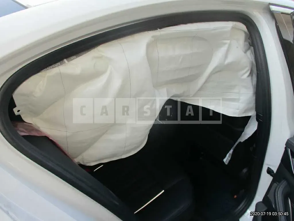 Photo 2 of 40: 2022 BMW 530i, VIN WBA71BH05NCK93831 — Korean insurance auction