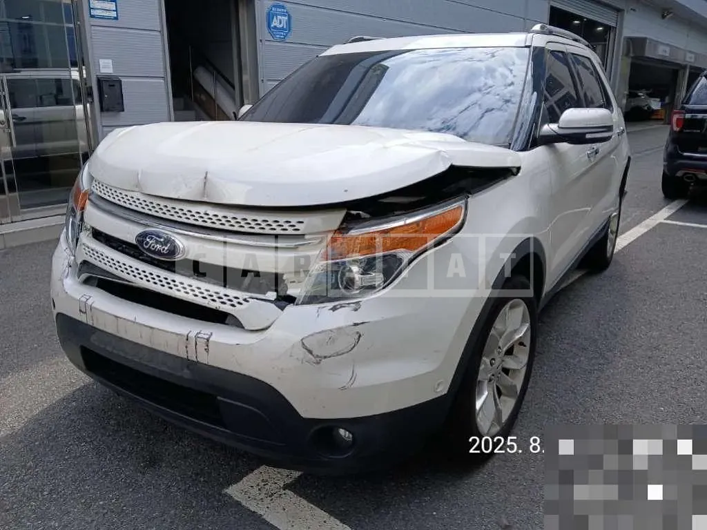 Photo 2 of 16: 2015 Ford Explorer — Korean insurance auction
