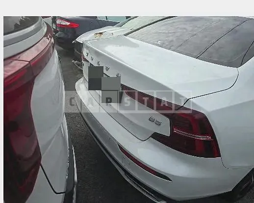 Photo 2 of 20: 2022 Volvo S60B5 — Korean insurance auction