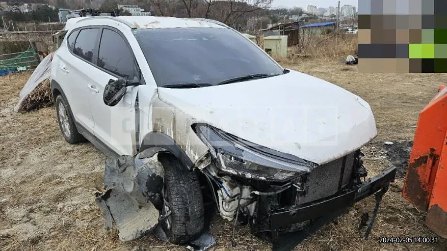 Photo 2 of 17: 2018 Hyundai Tucson TL 2.0 (4WD), VIN KMHJ381ADKU832231 — Korean insurance auction