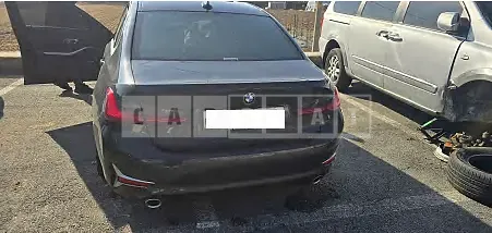 Photo 2 of 15: 2020 BMW 320d — Korean insurance auction