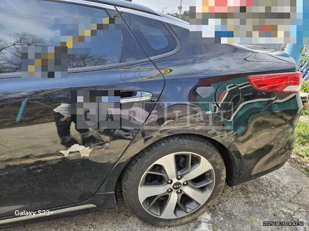 Photo 2 of 12: 2015 Kia K5 1.7 — Korean insurance auction
